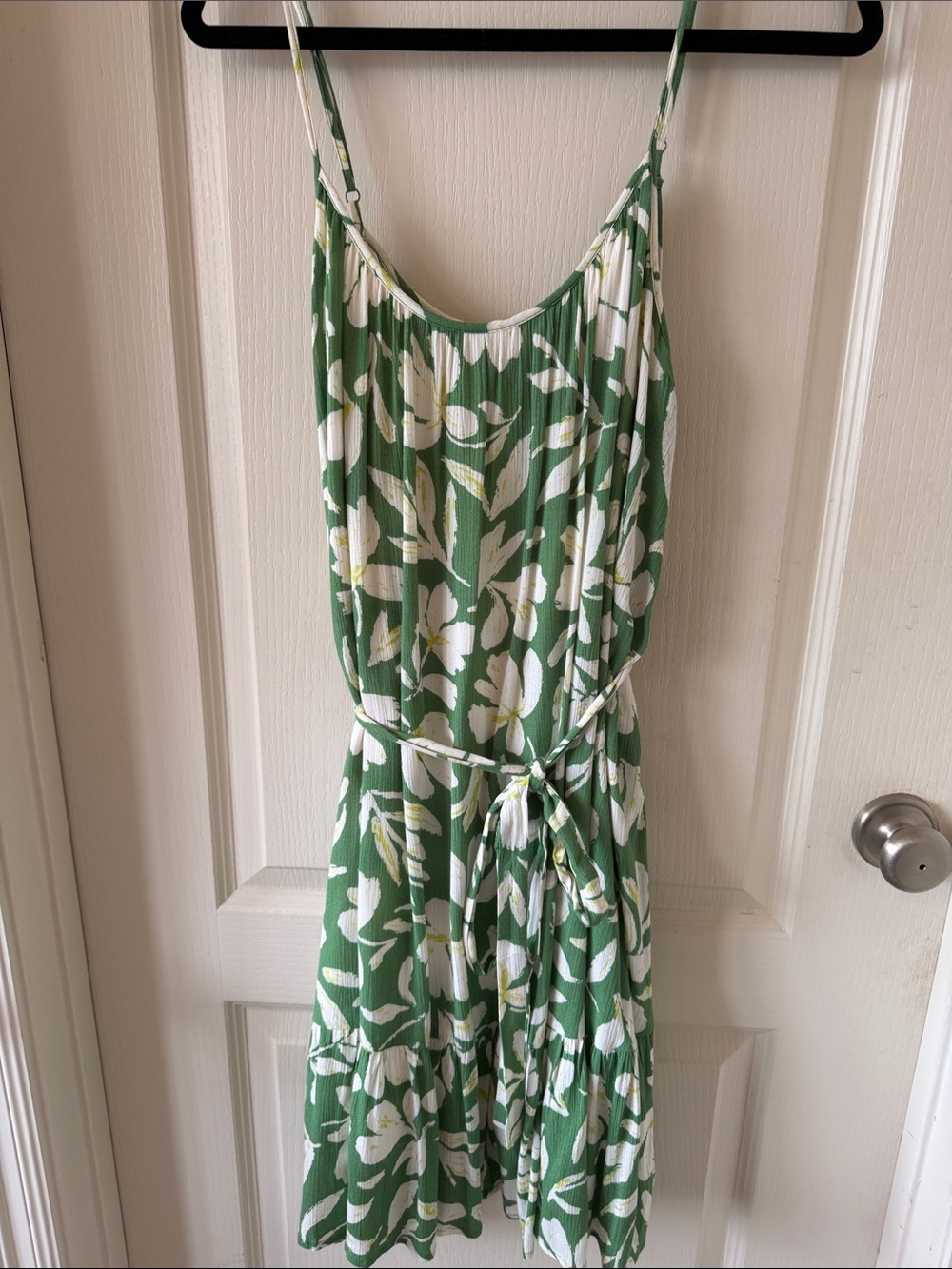 BE COOL Green and White Floral Mini Dress